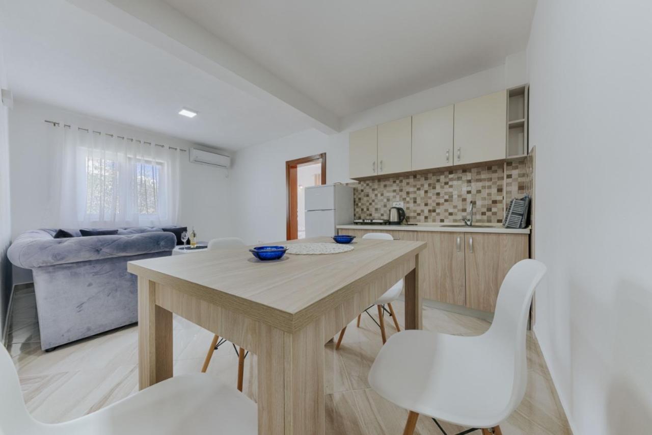 דוברה וודה Sea Garden Apartments מראה חיצוני תמונה